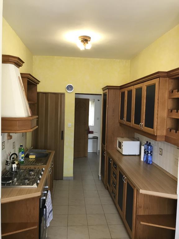 Swieqi Semi Detached Maisonette San Ġiljan Kültér fotó