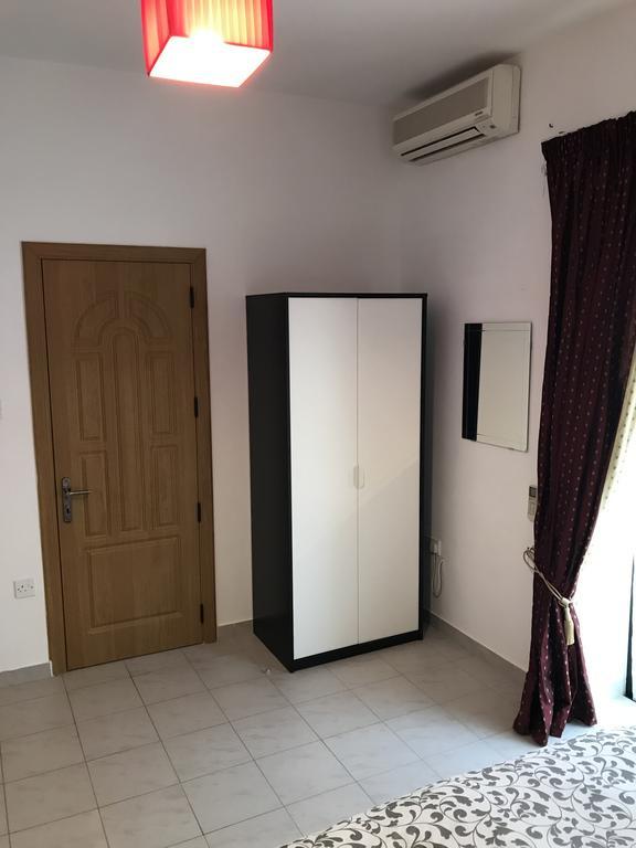 Swieqi Semi Detached Maisonette San Ġiljan Kültér fotó